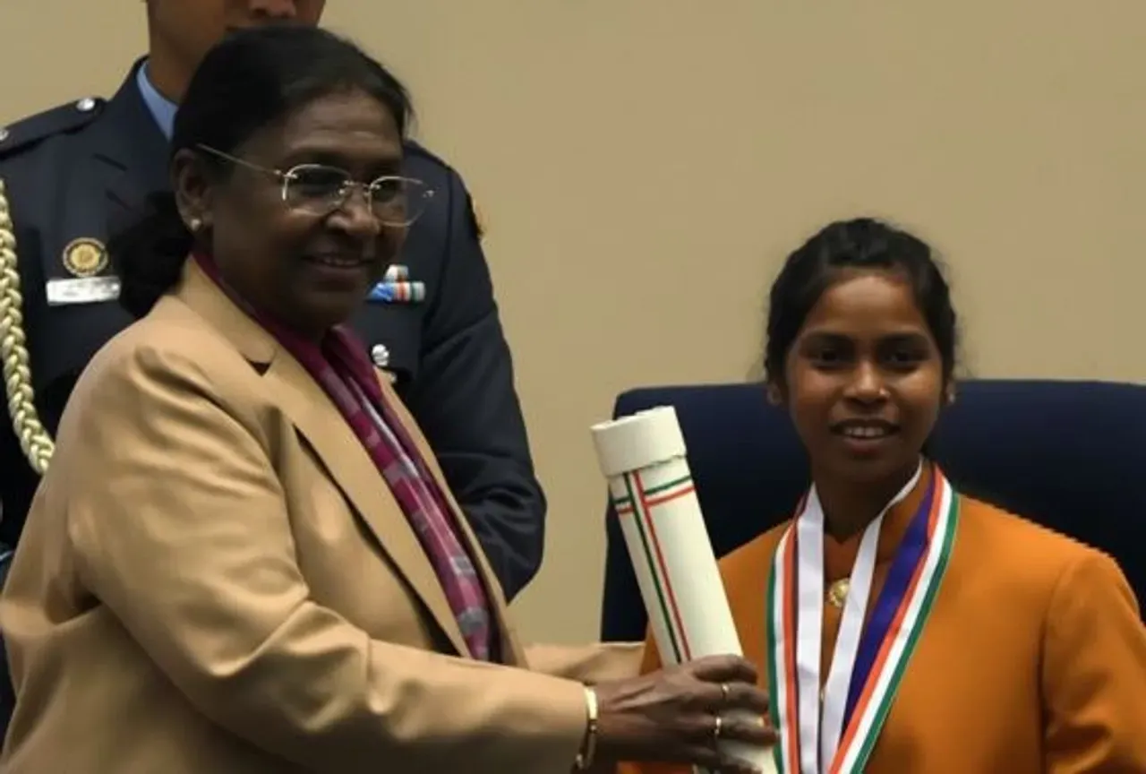 Weightlifter Jyotsna Sabar brings PM Rashtriya Bal Puraskar to Odisha