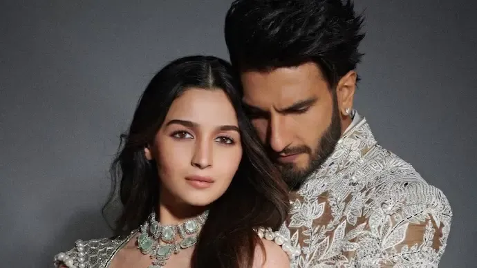 Voice of today’s India: Alia Bhatt heaps praise on Ranveer Singh’s Dhurandhar